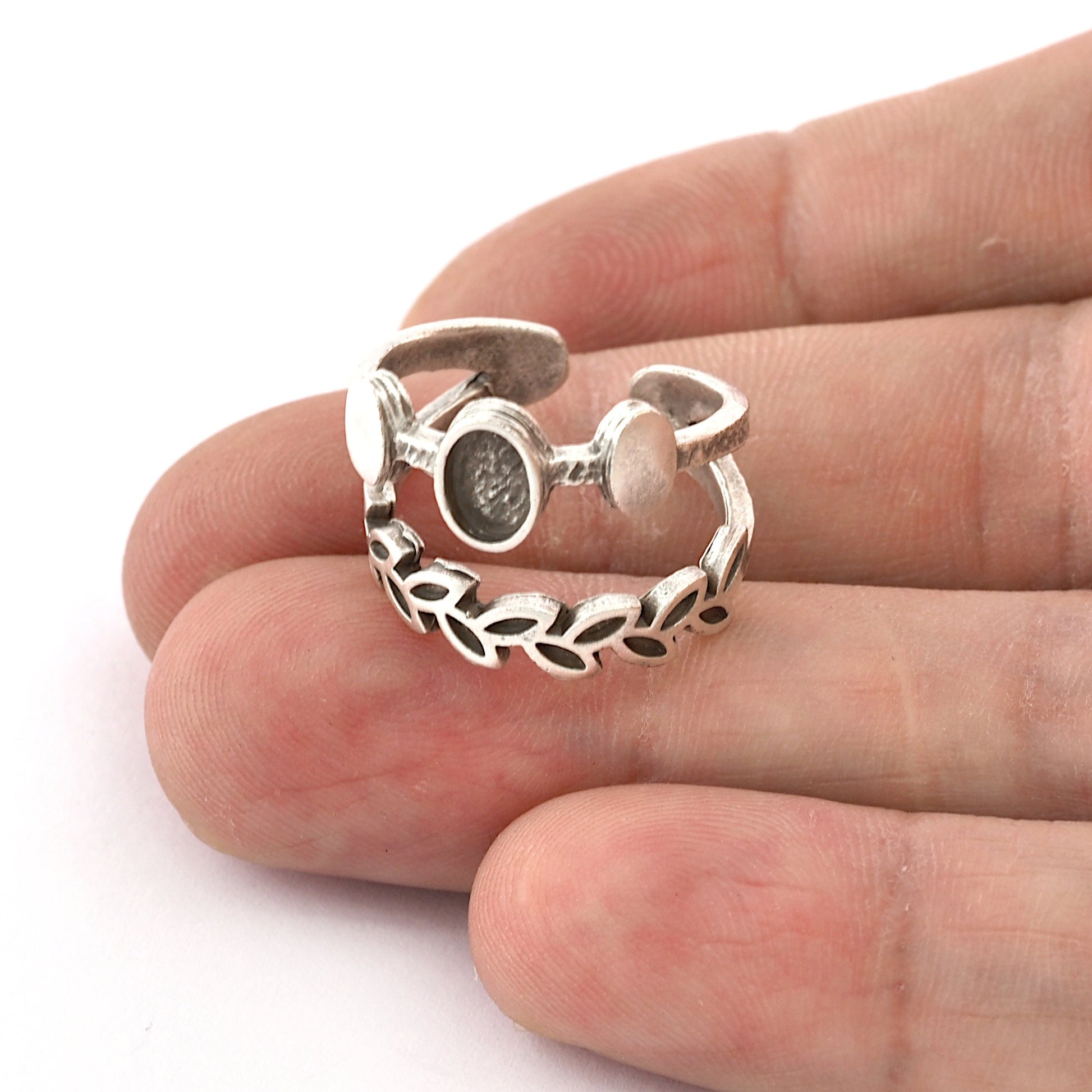 Leaf Oval Blank Band Ring , Bezel Setting Blank Raw Brass,Antique Silver Shiny silver, Shiny gold plated Brass (6x4mm Blank ) 5424