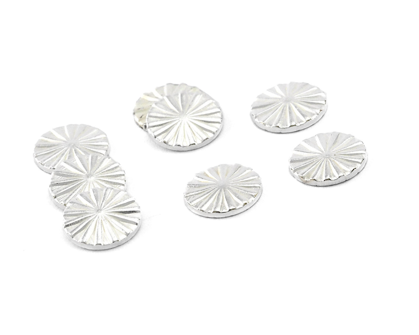 Starburst Design Tag 8 mm (0.6mm 1mm thickness) Raw Brass 4132-4133-4128