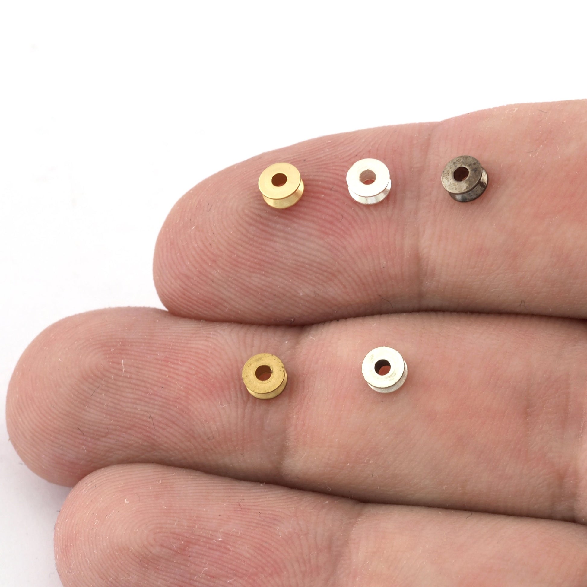 Disc spacer bead 4x2mm Raw solid brass , Antique Silver, Shiny Silver, Shiny Gold, Gunmetal findings bab1.5 1391 tmlp