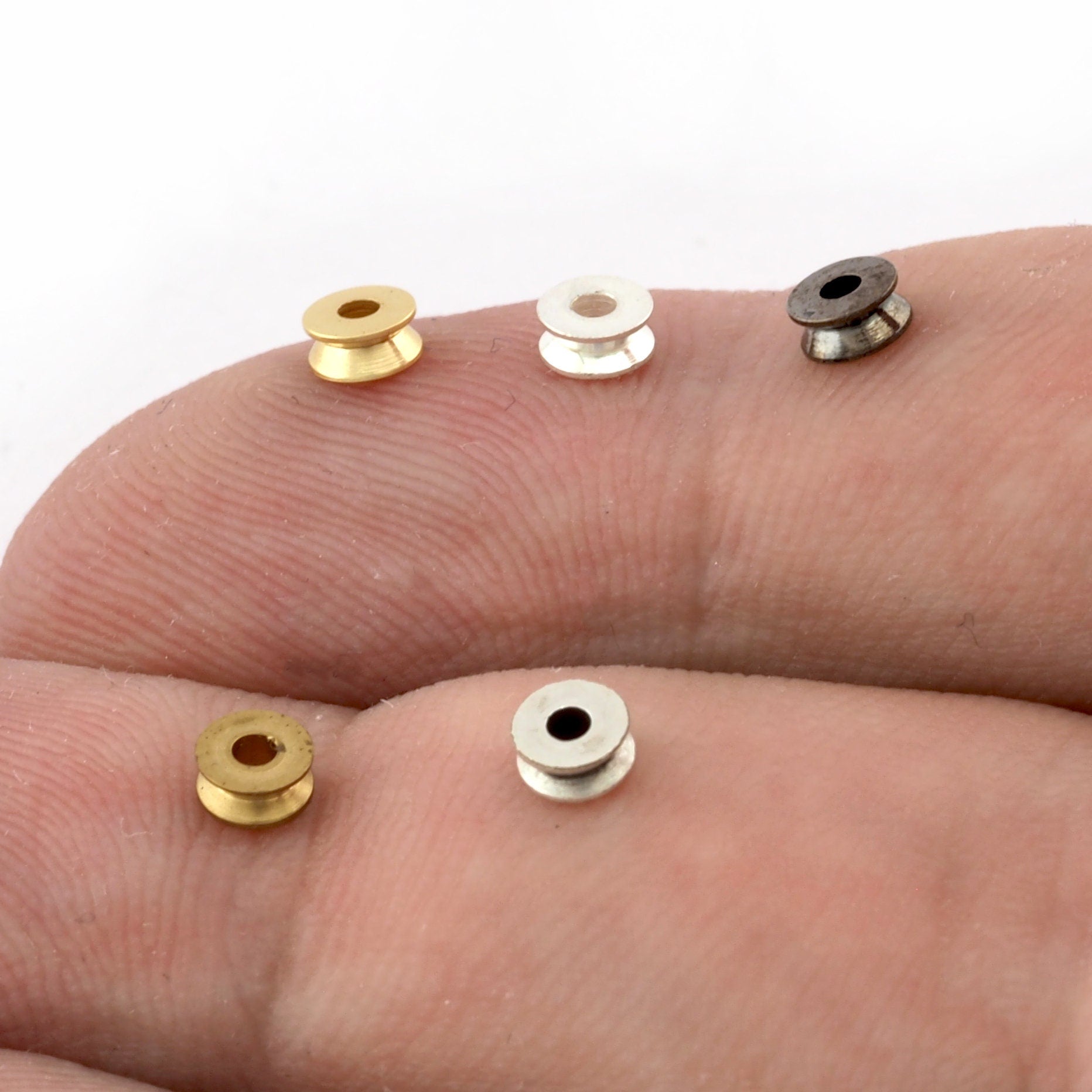 Disc spacer bead 4x2mm Raw solid brass , Antique Silver, Shiny Silver, Shiny Gold, Gunmetal findings bab1.5 1391 tmlp