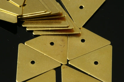 Raw Brass 7x8mm Triangle tag Charms with midle hole ,Findings 619RM-11 tmlp