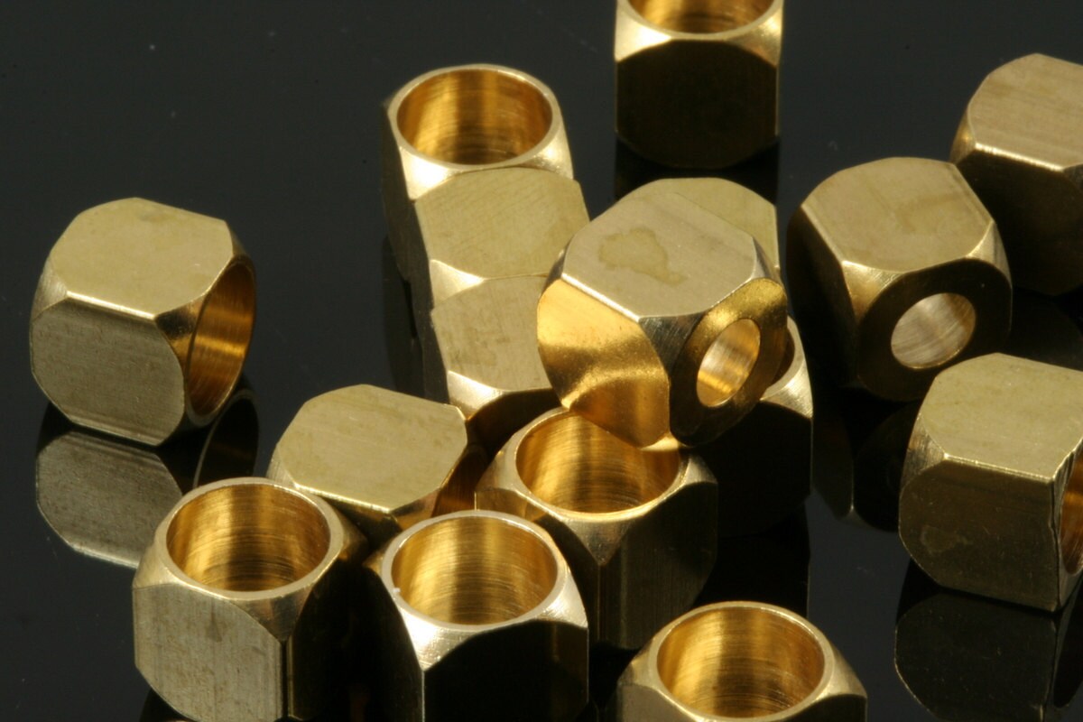 10 pcs Raw Brass 8x8mm Cube (hole 6,8mm 3,8mm) decorative cord end beads, hanging metal beads ENC7 1716