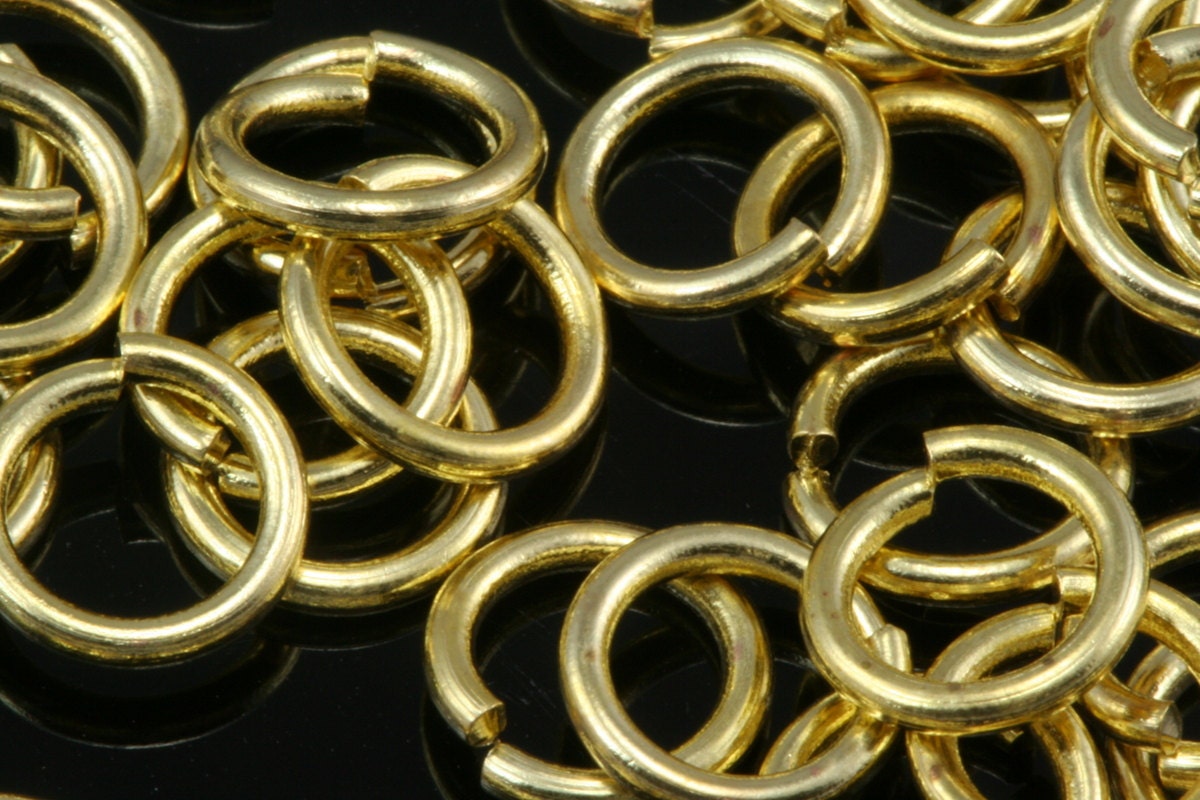 Open jump ring 8mm 17 gauge( 1,2mm ) raw brass (varnish) jumpring 817JV-20 1164V