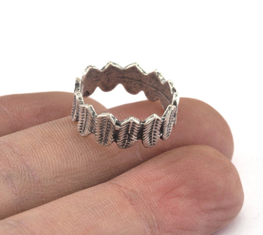 Minimalist Leaves Ring Adjustable Antique silver plated brass (16-18mm 5-8US inner size) OZ2741