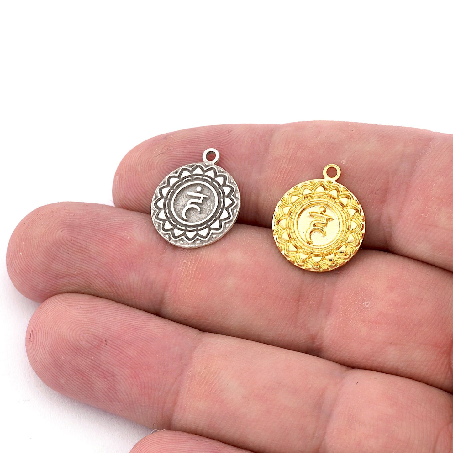 Chakra Vishuddha Small Charms Shiny Gold - Shiny Silver - Antique Silver Plated or Raw Brass - 19x16mm 5480