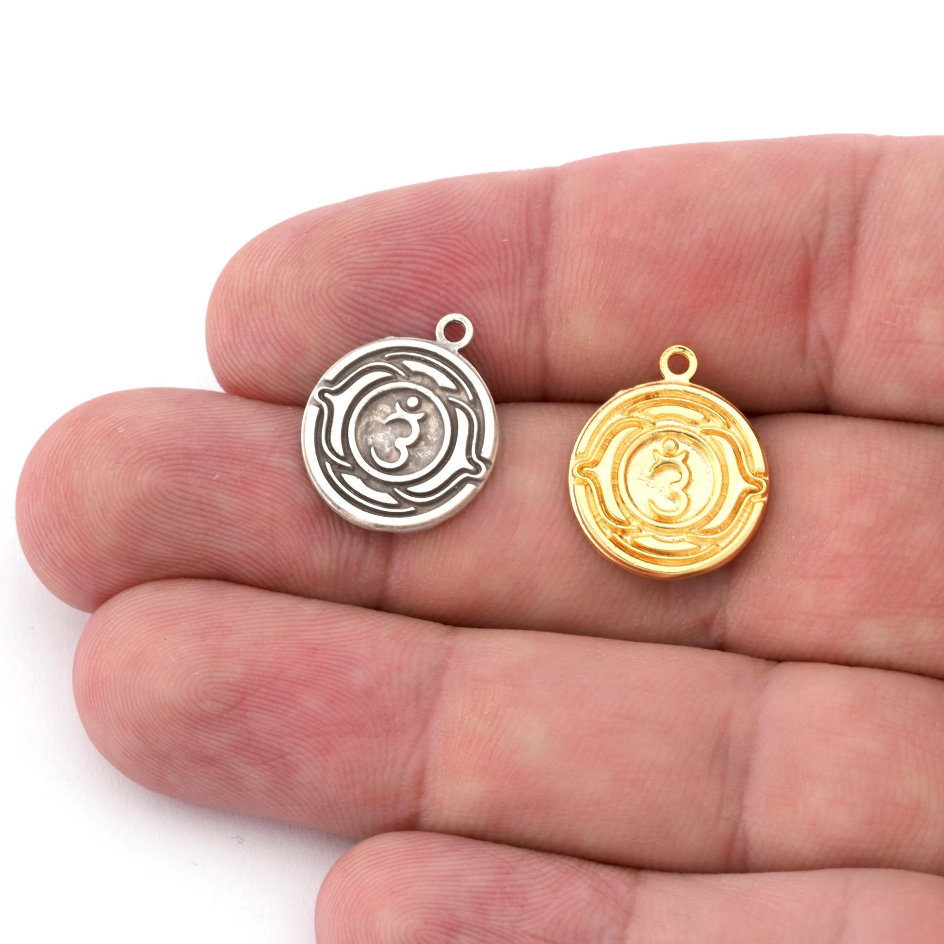 Chakra Ajna Small Charms Shiny Gold - Shiny Silver - Antique Silver Plated or Raw Brass - 19x16mm 5485