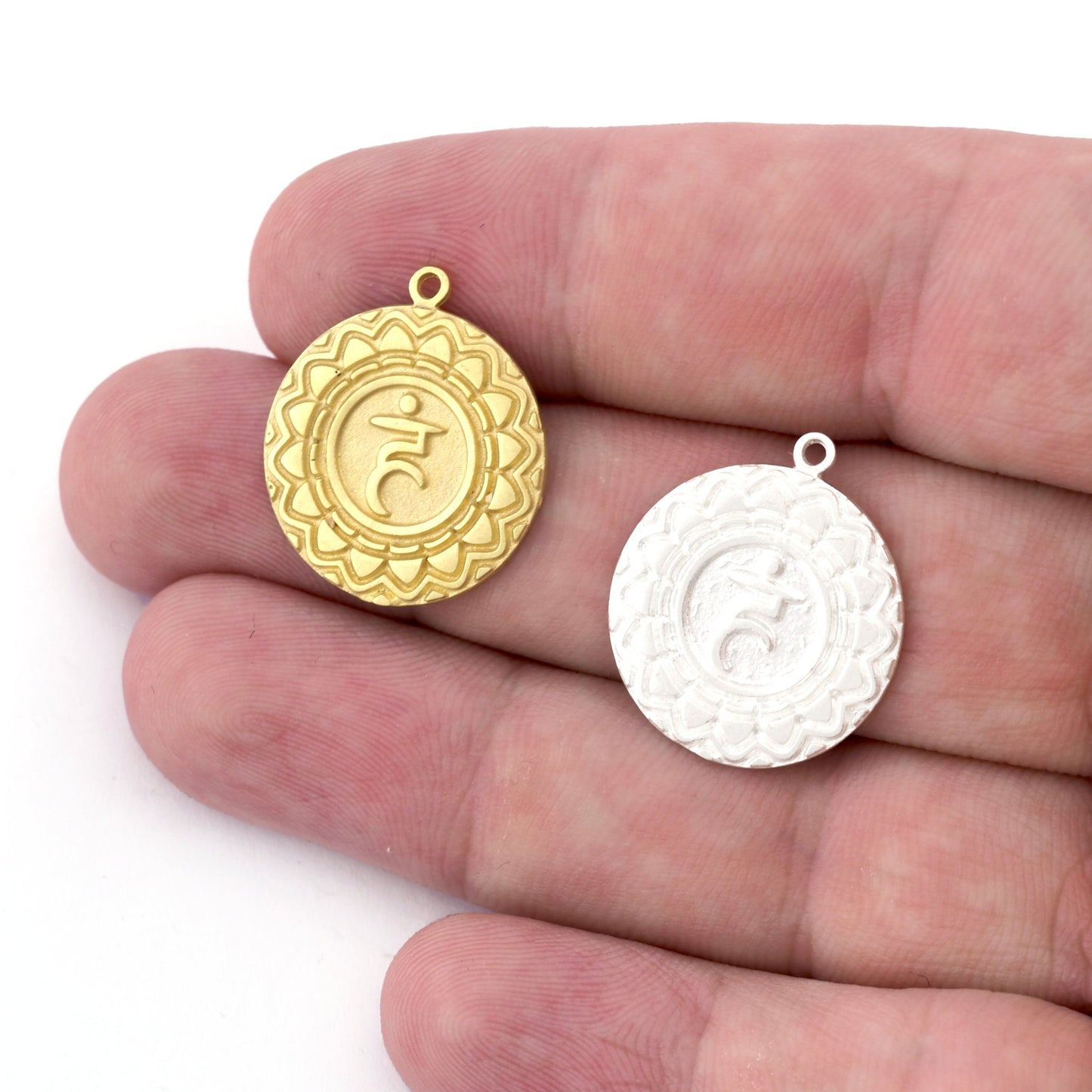 Chakra Vishuddha Charms Shiny Gold - Shiny Silver - Antique Silver Plated or Raw Brass - 24x21mm 5470