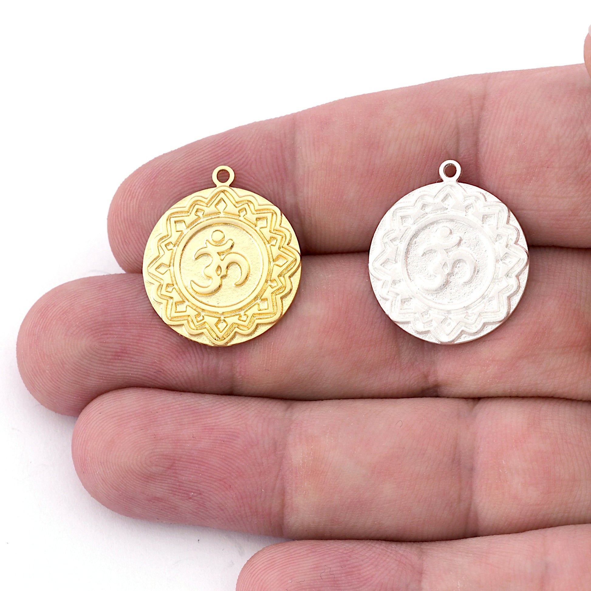 Chakra Sahasrara Charms Shiny Gold - Shiny Silver - Antique Silver Plated or Raw Brass - 24x21mm 5471