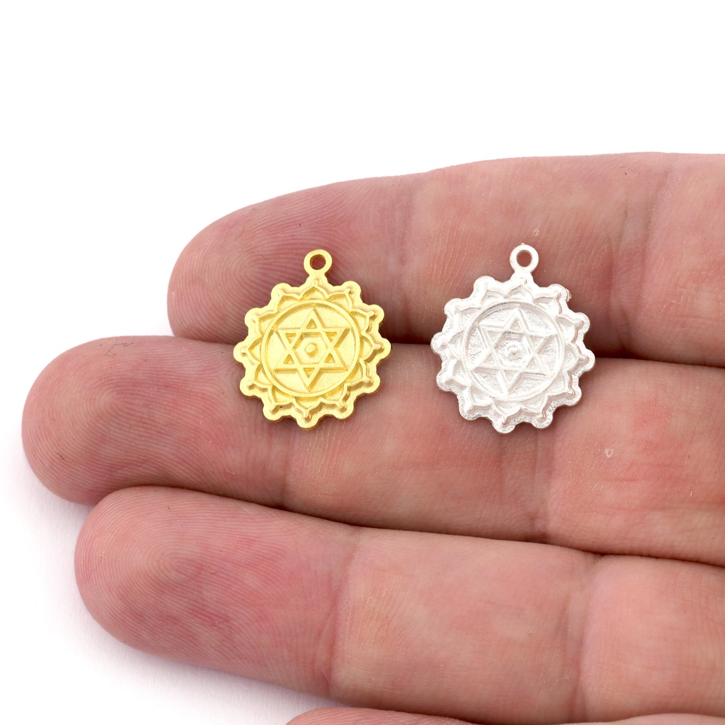 Chakra Anahata Small Charms Shiny Gold - Shiny Silver - Antique Silver Plated or Raw Brass - 19x16mm 5478