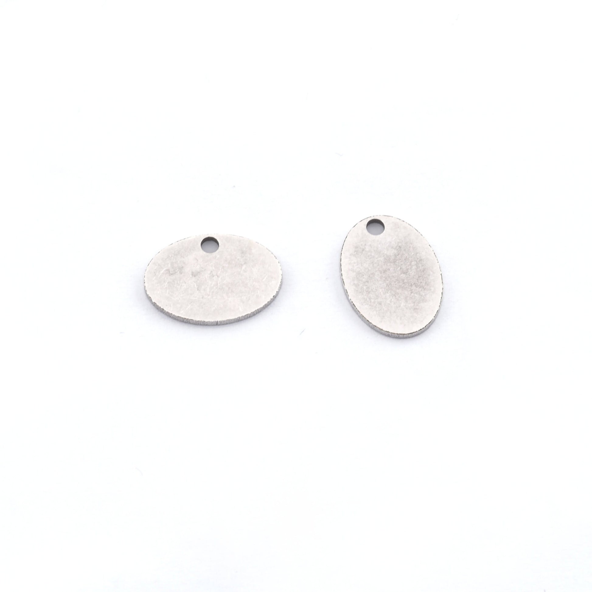 Oval stamping blank, tag connector charms, pendant Antique Silver Plated Brass 14x10mm 1 hole 5520