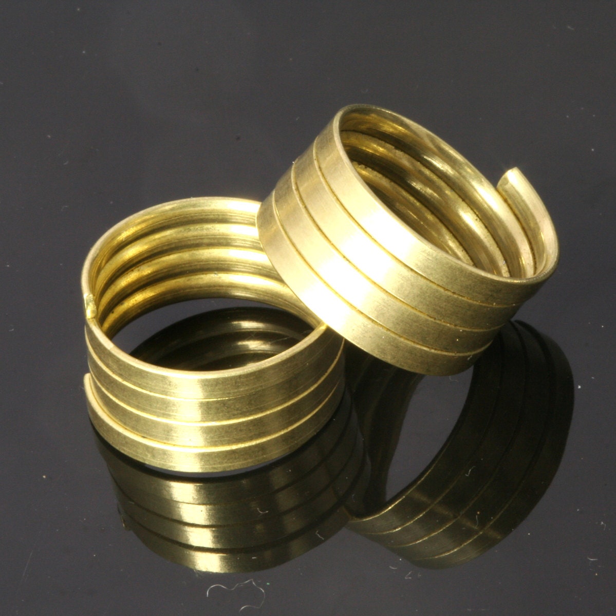 20x13mm (hole 17,8mmUS 7 1/2 ) raw brass knuckles ring, industrial brass charms, findings spacer bead bab17 Ri18-1128