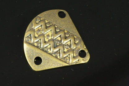 100 pcs antique brass tone brass 16mm triangle 3 hole connector charms ,findings 645A-34