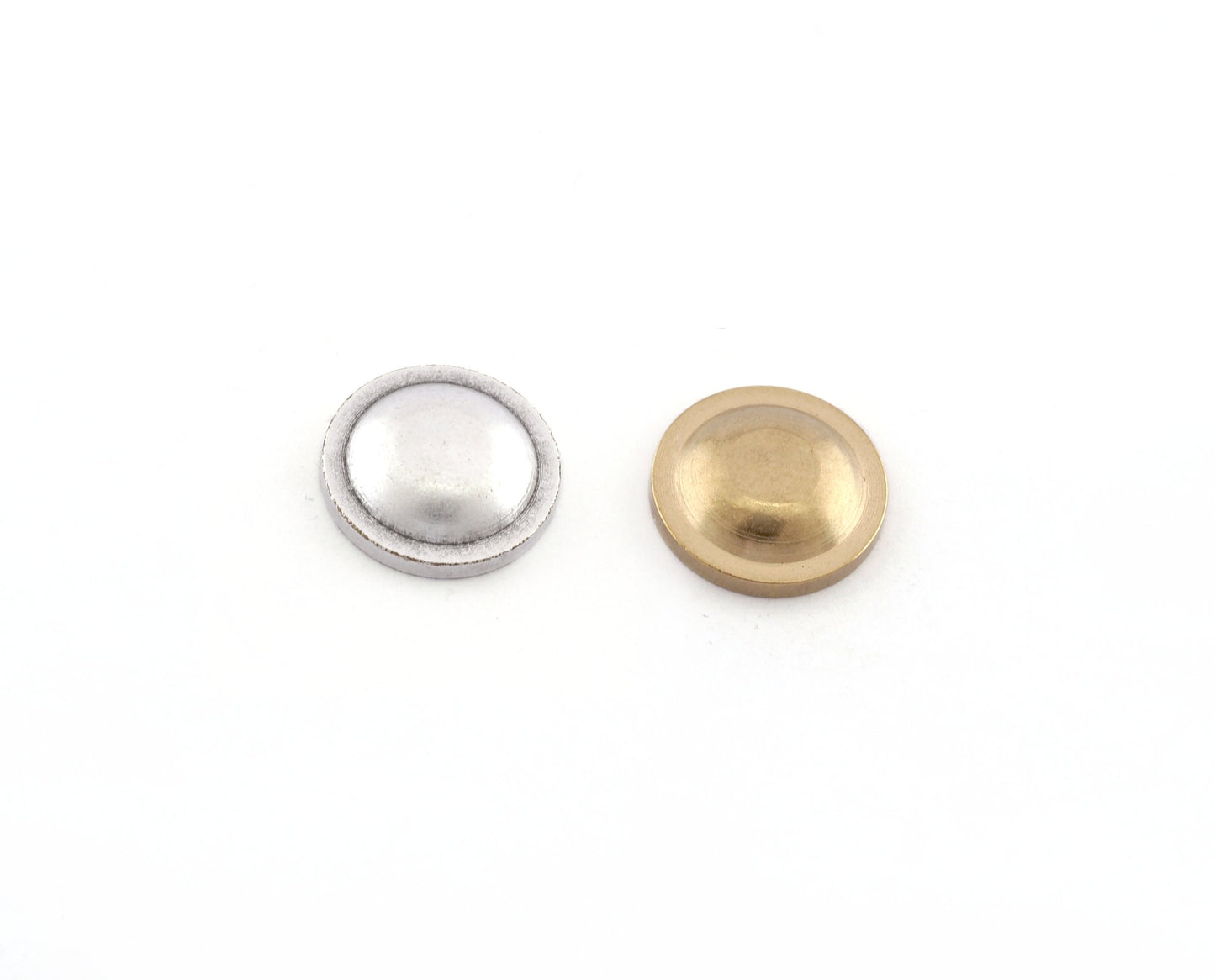 Dome Round Disc 15mm Stamping blank tag shape Raw Brass or Antique Silver Plated 5538