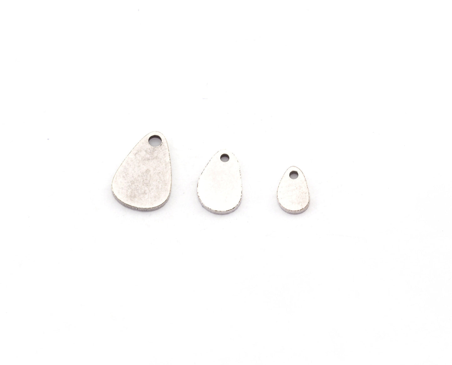 Drop Small Charms, Tag charms, Flat Engrave Blank, Antique Silver Plated Brass 1 hole 7x4.5mm 9.5x6mm 12x8mm 5542 AS