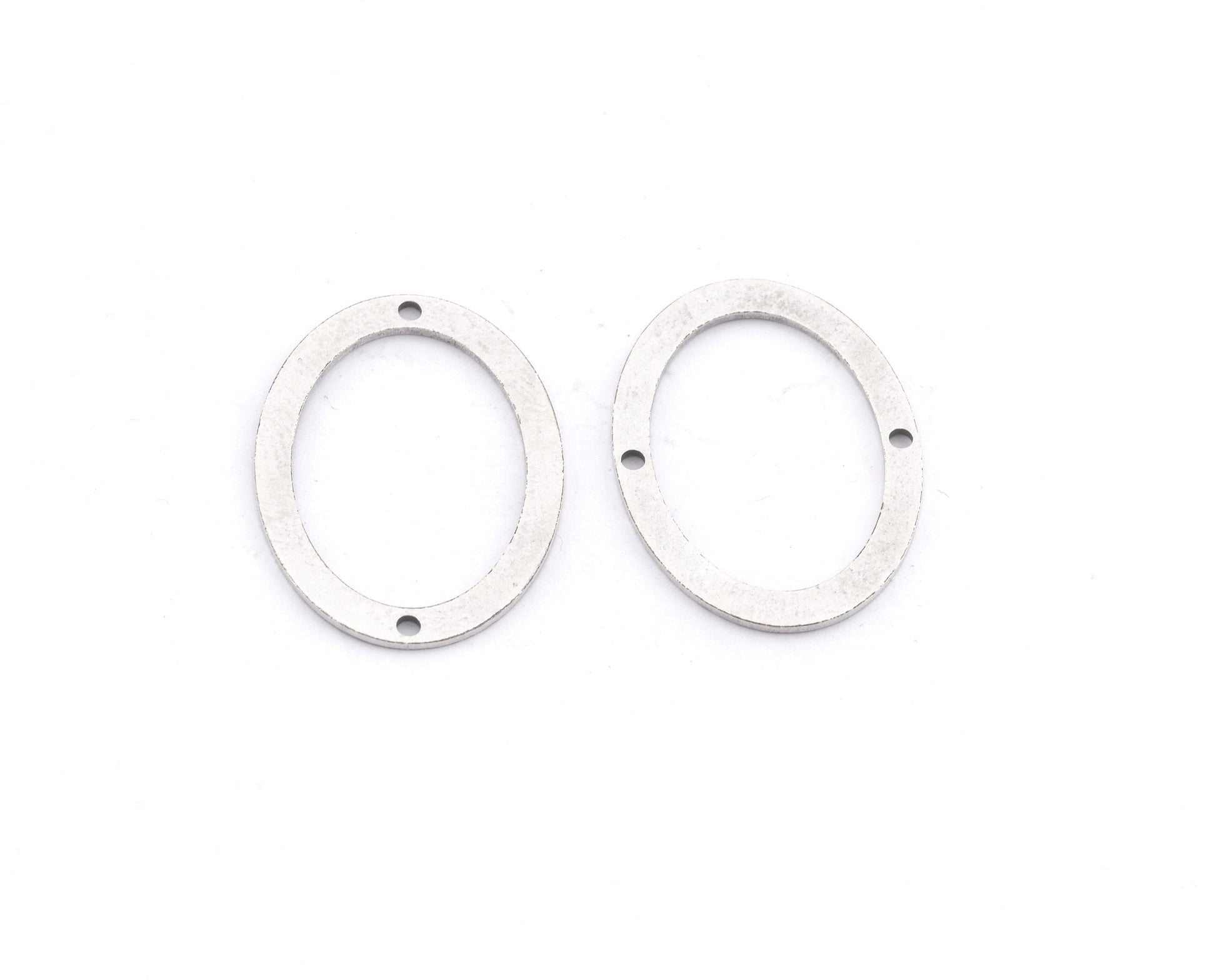 Oval Hoop Charms, Connector, Stamp Charms, Earring Charms, Antique Silver Plated brass 32x23mm thickness 0.8mm 5547 as