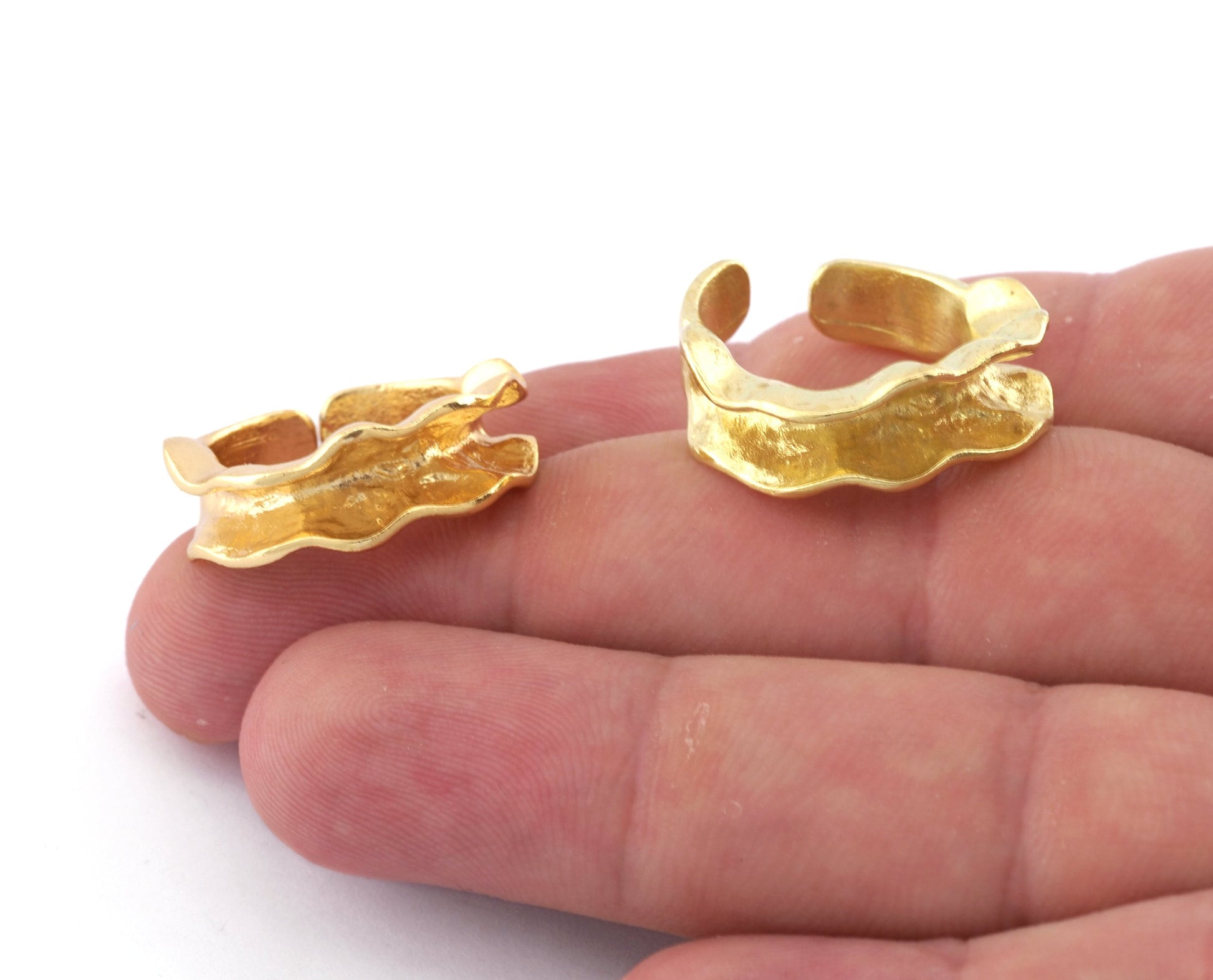 Peas pod ring,Resin Bezel Blank Adjustable Ring Raw Brass, Antique or Shiny silver and Shiny gold plated brass (7-8US inner size) OZ4240