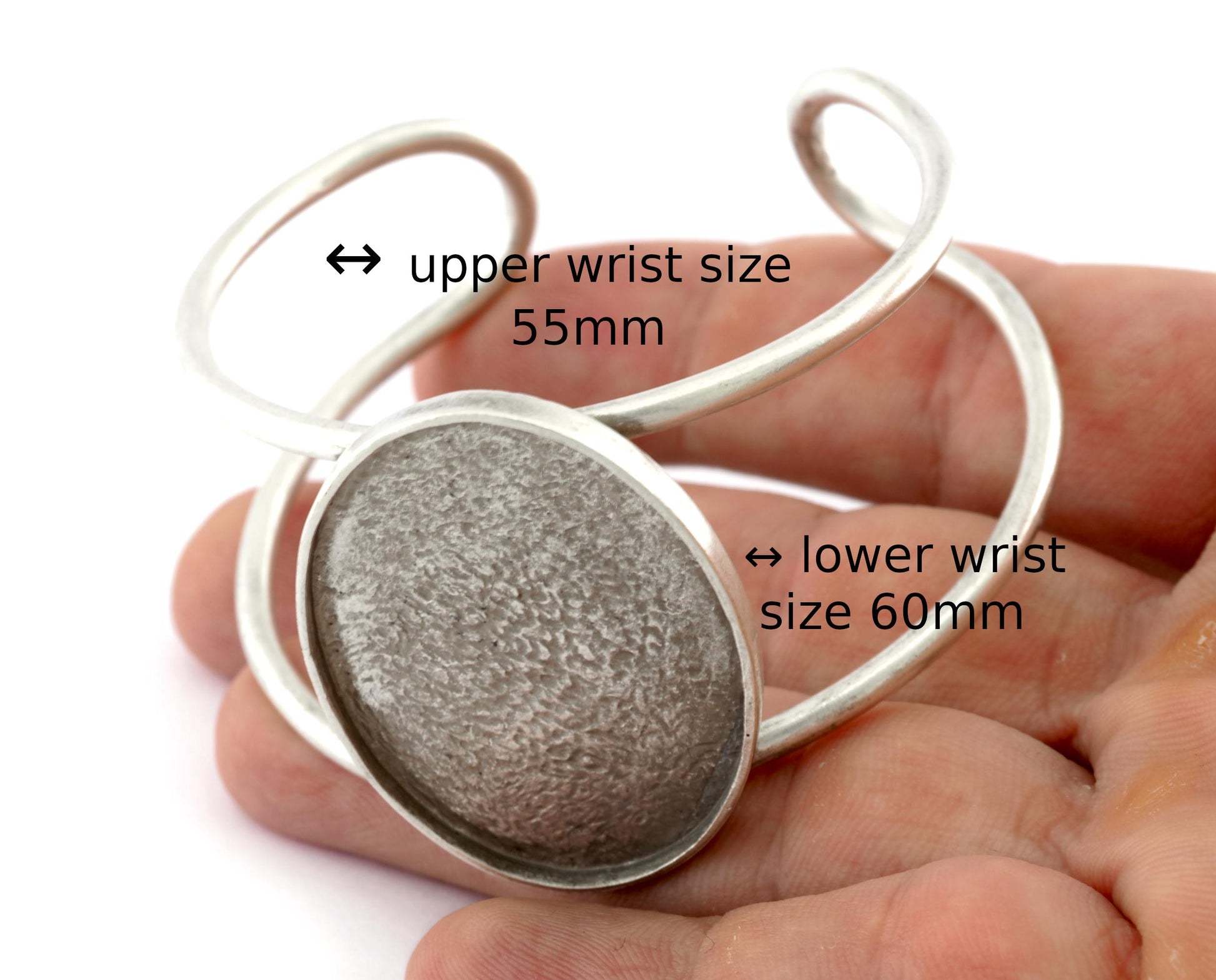 Oval Bracelet Blank Resin Blank, Cabochon Mounting, Bracelet Making, Bracelet that fits perfectly on the Wrist Adjustable 40x30mm Blank 5555