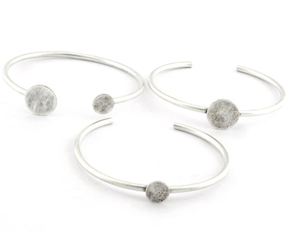 Cuff Disc Blanks, Round Blanks, Good Quality Bracelet Bases, Antique Silver Plated Brass (60mm inner size - Adjustable ) OZ5553