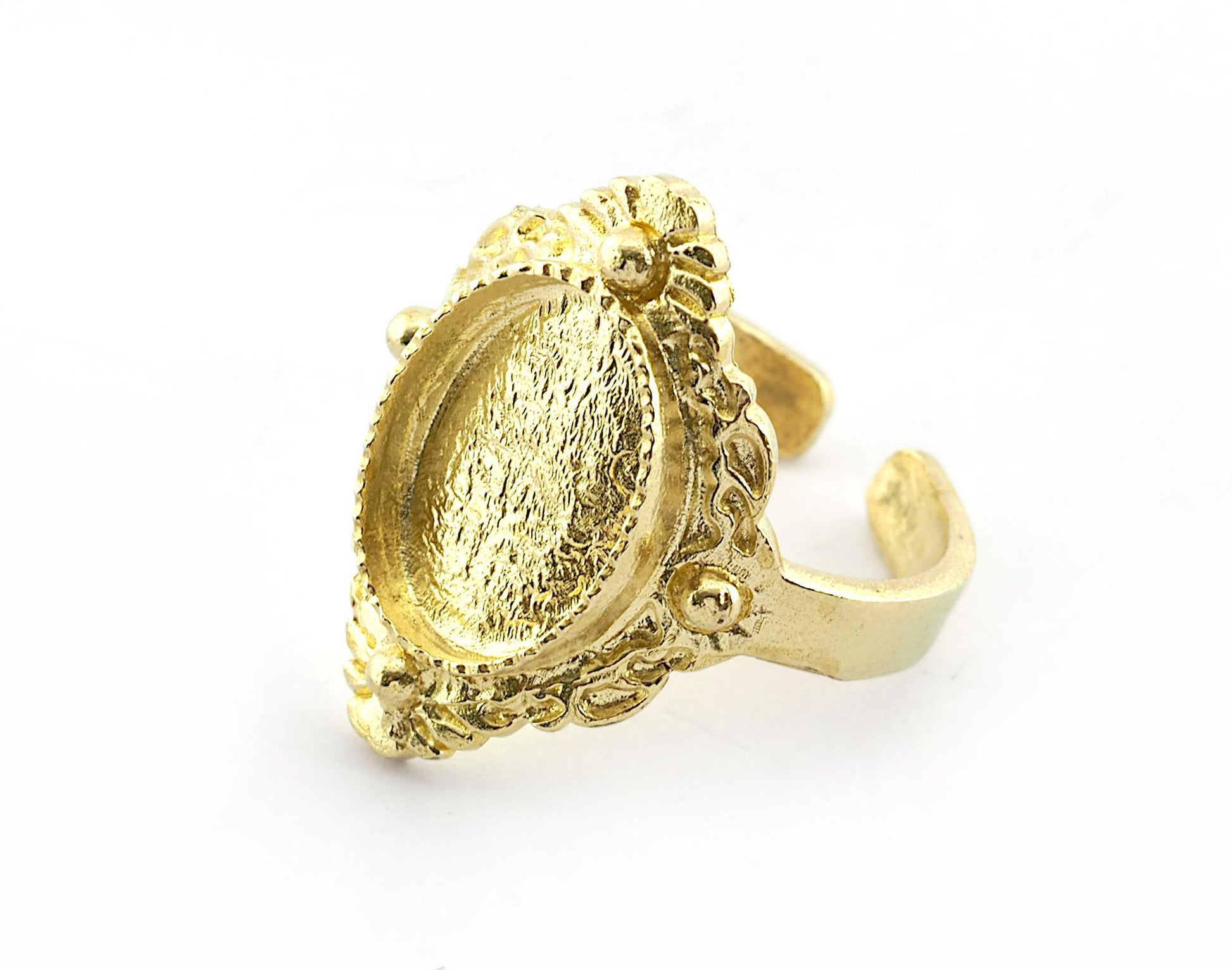 Oval Ring Blank Bezel, Adjustable Ring Base Bezel setting Raw Brass Antique silver Shiny Gold ( 10x14mm setting ) (7- 9US ) OZ5565