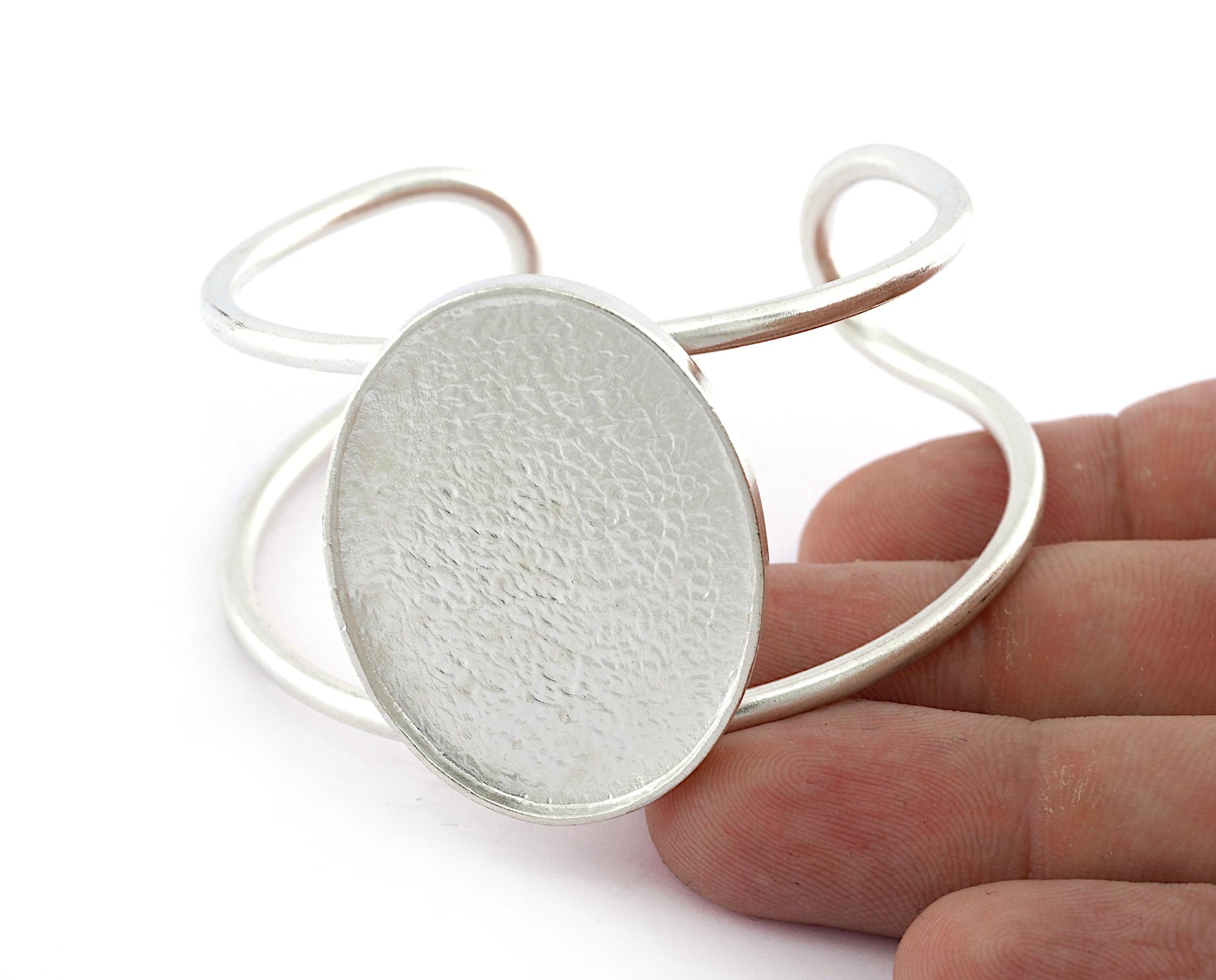 Oval Bracelet Blank Resin Blank, Cabochon Mounting, Bracelet Making, Bracelet that fits perfectly on the Wrist Adjustable 40x30mm Blank 5555