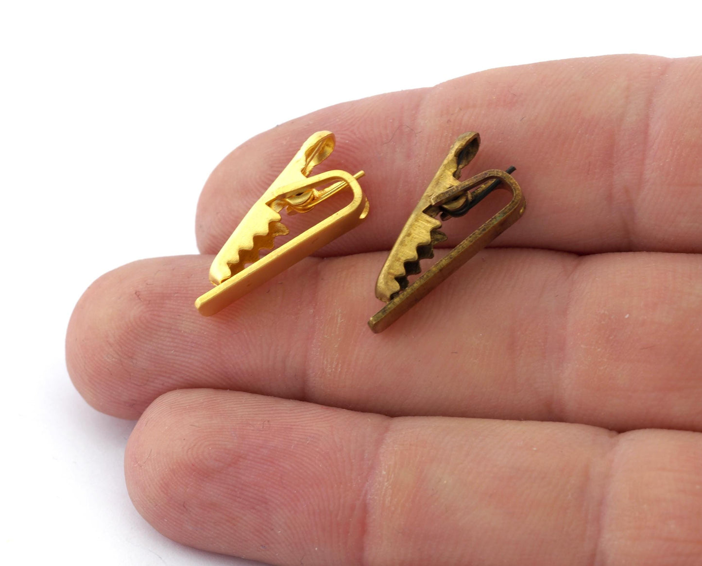 Alligator clip clasp Raw Brass or Gold Plated with hole 21mm 609