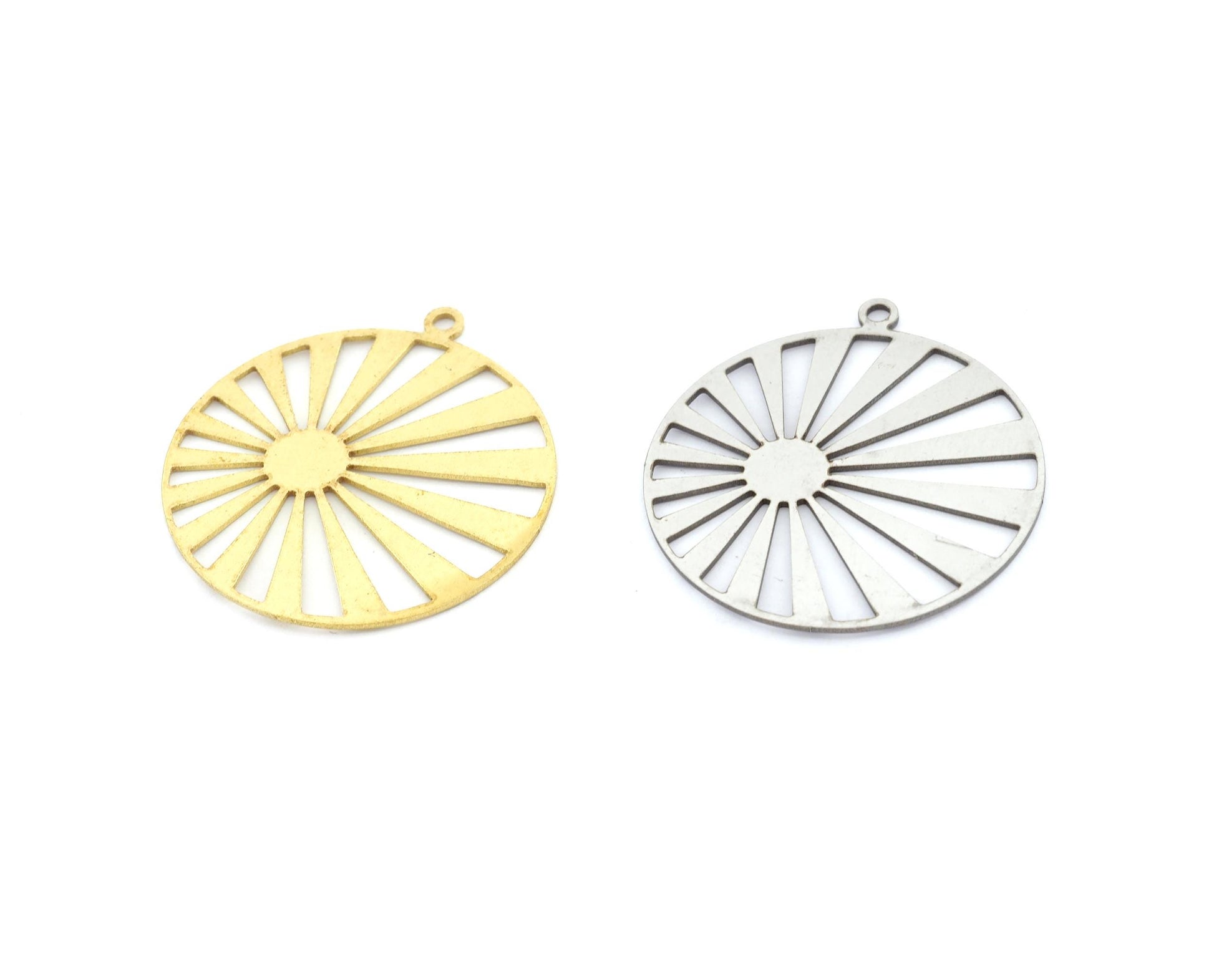 Sun Charms Pendant Raw Brass, Stainless Steel 31x28mm 0.5 mm 1 hole Charms 3576