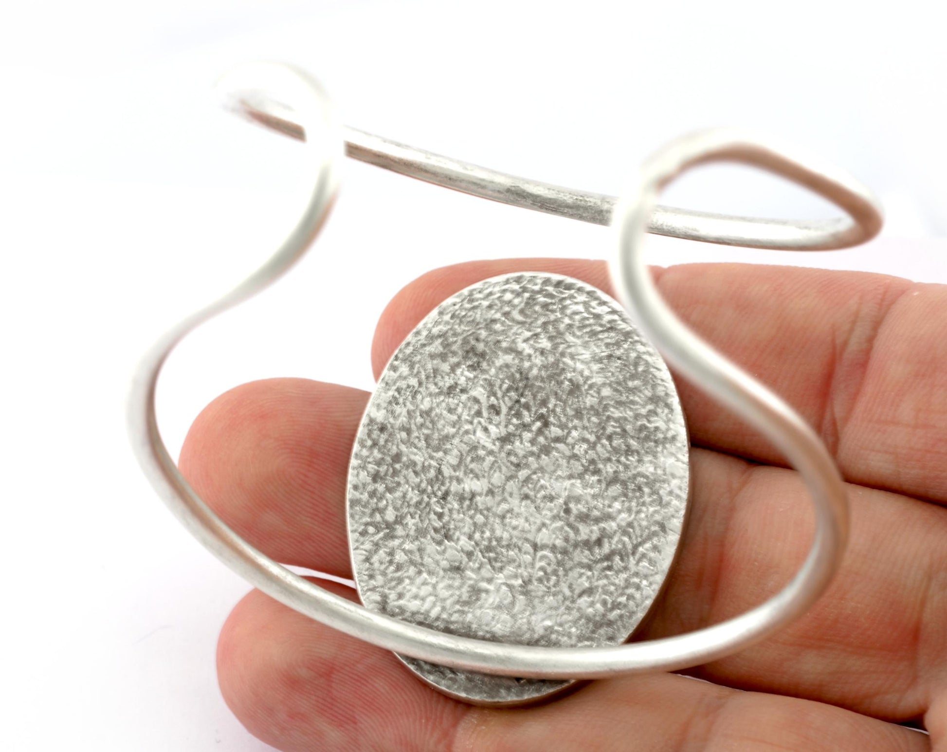 Oval Bracelet Blank Resin Blank, Cabochon Mounting, Bracelet Making, Bracelet that fits perfectly on the Wrist Adjustable 40x30mm Blank 5555