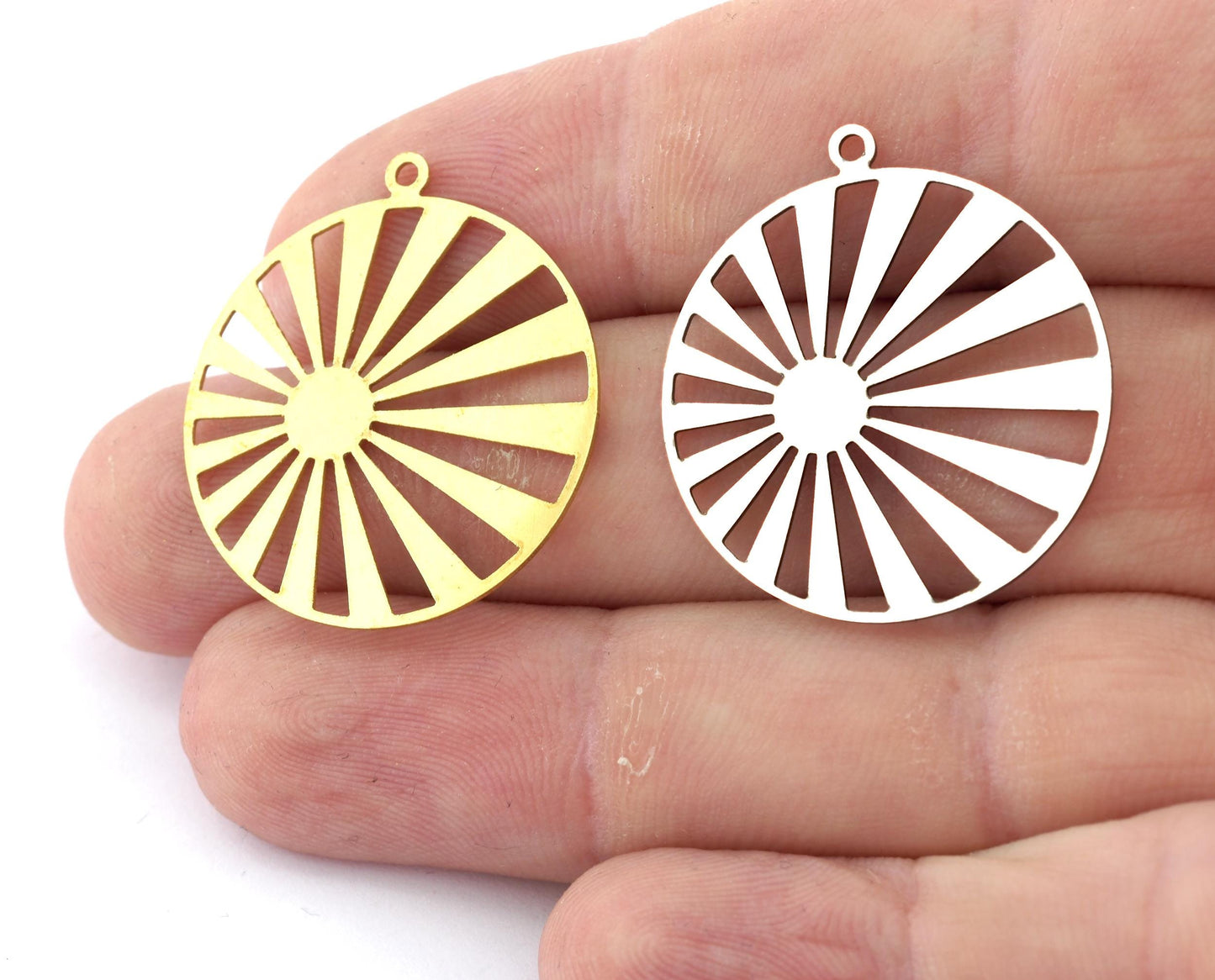 Sun Charms Pendant Raw Brass, Stainless Steel 31x28mm 0.5 mm 1 hole Charms 3576