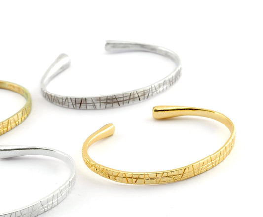 Textured Bracelet , Bracelet Base Raw Brass, Antique Silver, Shiny Silver, Shiny Gold Plated Solid Brass (60mm size - Adjustable ) 5574