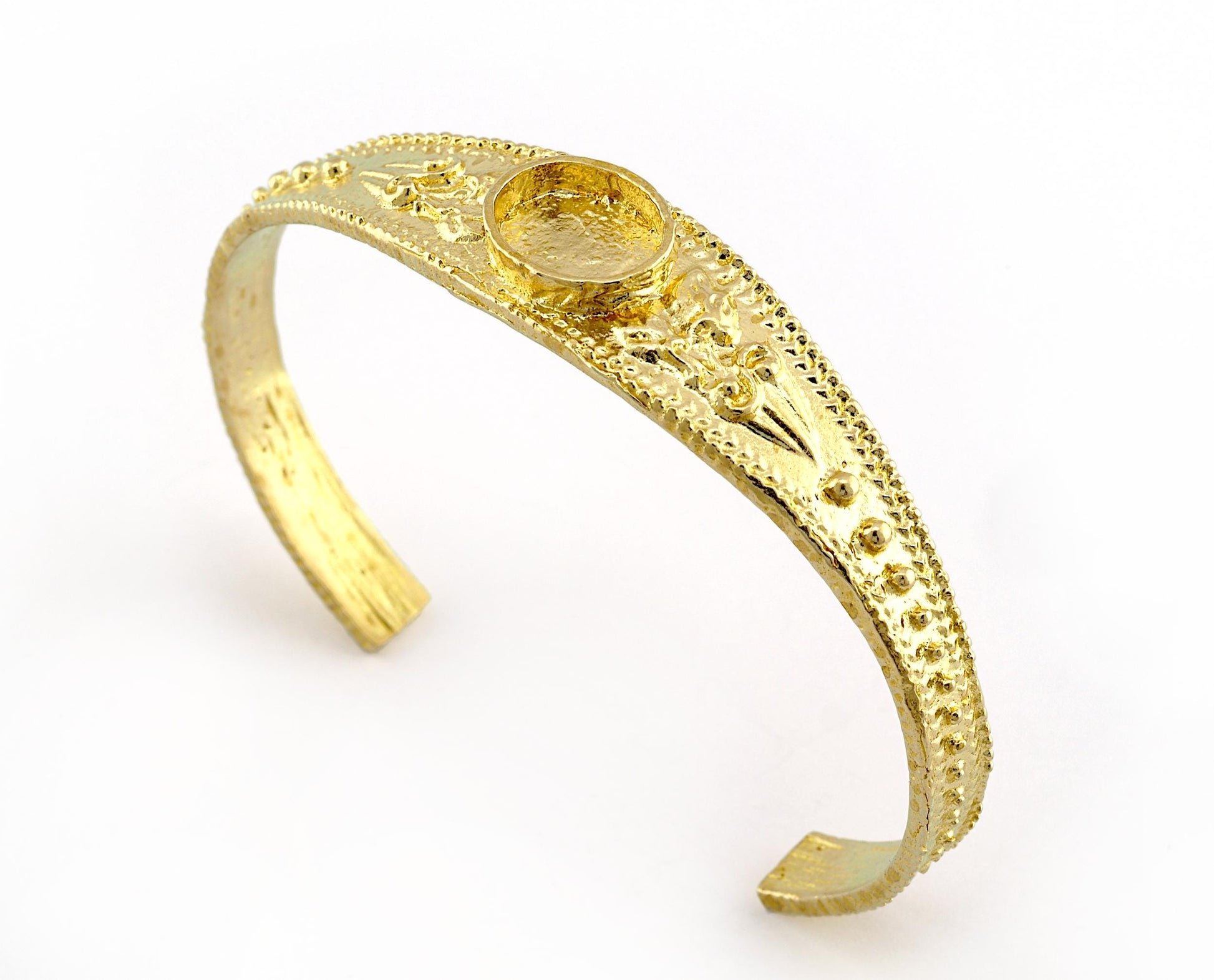 Boho Bracelet Blank, Oval Blank Bracelet Making Base, 10x8mm Blank Bezel Flower Bracelet Raw Brass (58mm inner size - Adjustable ) 5586