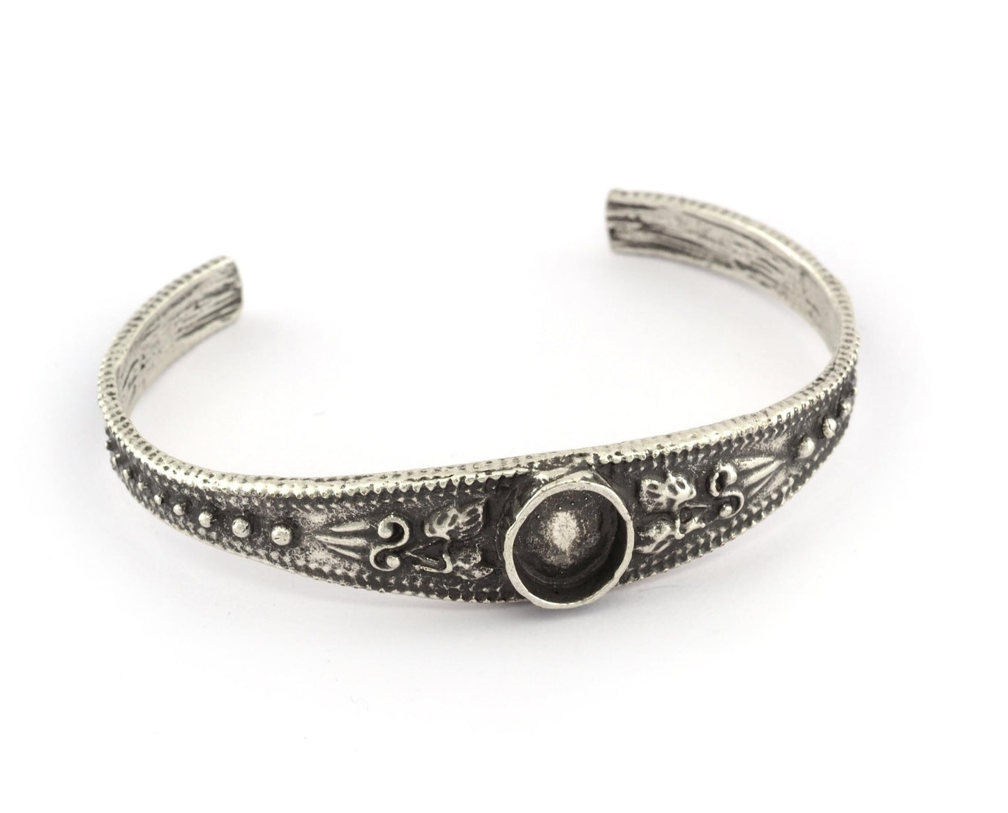 Boho Bracelet, Oval Blank Bracelet Making Base, 10x8mm Bezel Flower Bracelet Antique Silver Plated Brass (58mm size - Adjustable ) 5579 AS