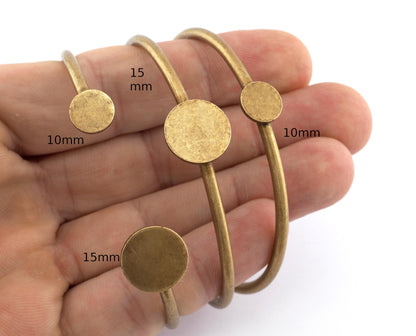 Cuff Disc Blanks, Round Blanks, Good Quality Bracelet Bases, Antique bronze plated brass (60mm inner size - Adjustable ) OZ5553 AB
