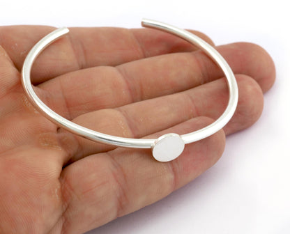 Cuff Disc Blanks, Round Blanks, Good Quality Bracelet Bases, Antique Silver Plated Brass (60mm inner size - Adjustable ) OZ5553