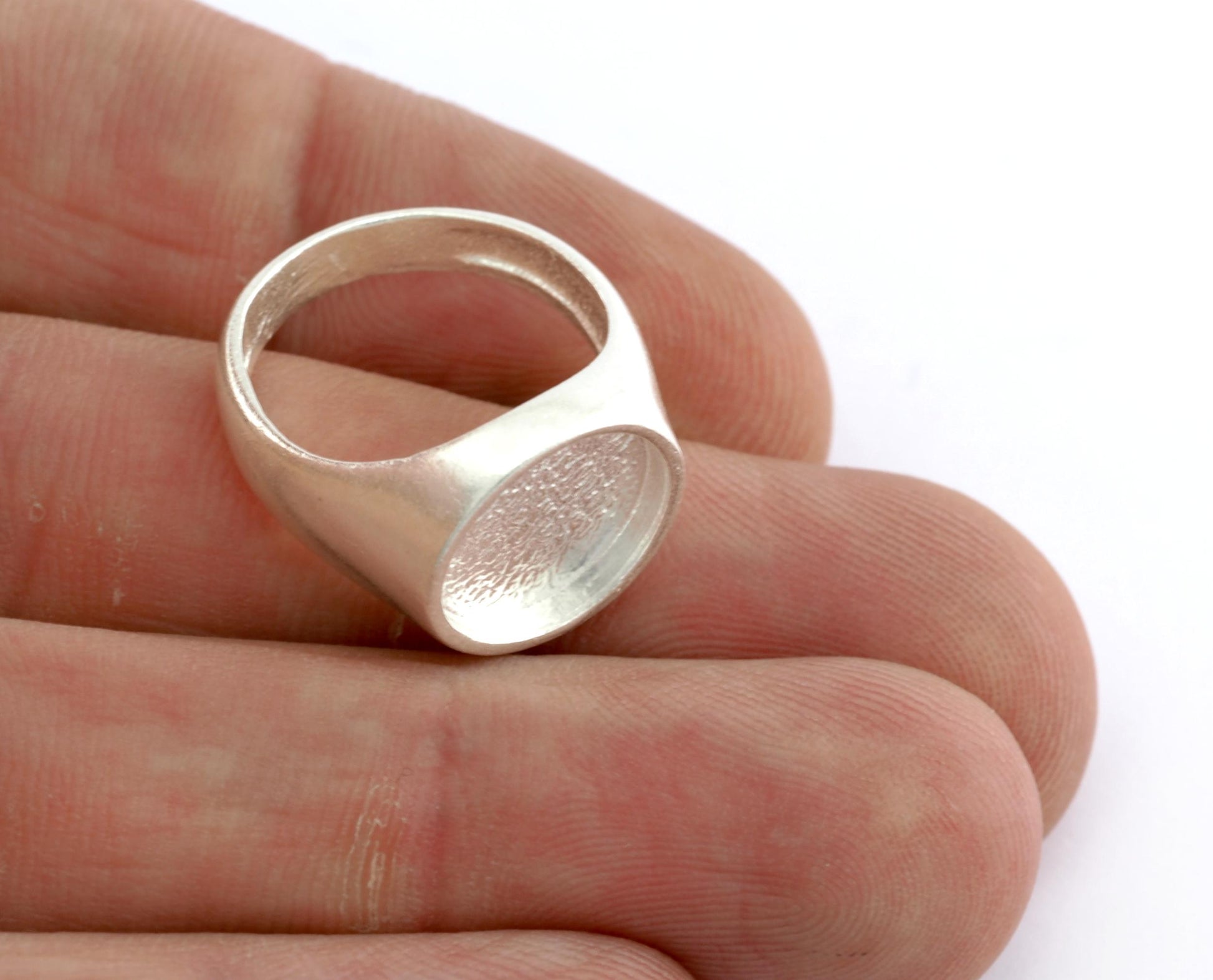 Signet Setting Ring 12mm Shiny Silver blank size Cabochon mounting or resin 6.5US - 7.5US with 2180-4984 not adjustable