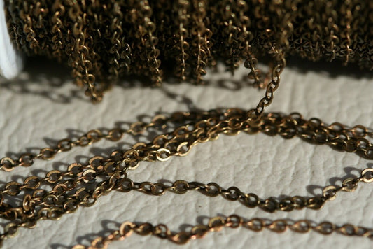 Soldered flat cable chain 1,5x2mm Antique Yellow Tone Brass Z022