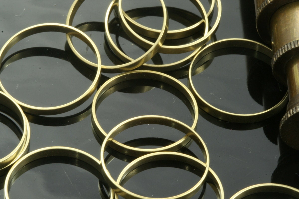 Circle Links, Seamless Ring Circle Connectors for Jewelry Making 18x1,9mm (hole 17mm) bab17-20 OZ1677