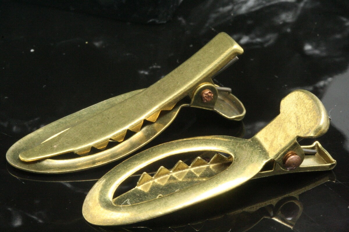 Raw brass alligator clip 39mm with teeth 985R