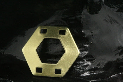 hexagonal stamping (0,8mm 20 gauge) 4 hole charms ,20 pcs 20mm raw brass findings 978R-34