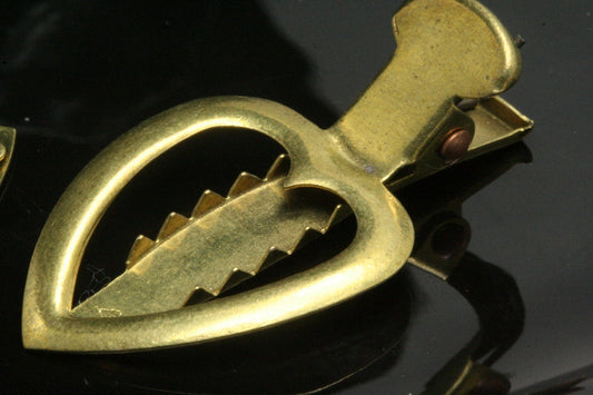 alligator clasp raw brass 39mm with teeth 984R