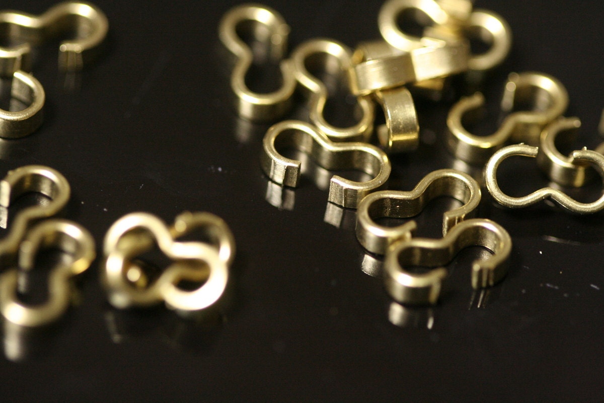 3 shape connector 100 pcs raw brass 10x2.5mm ( for 3mm leathers) crimp, findings CS 1023R-30 tmlp