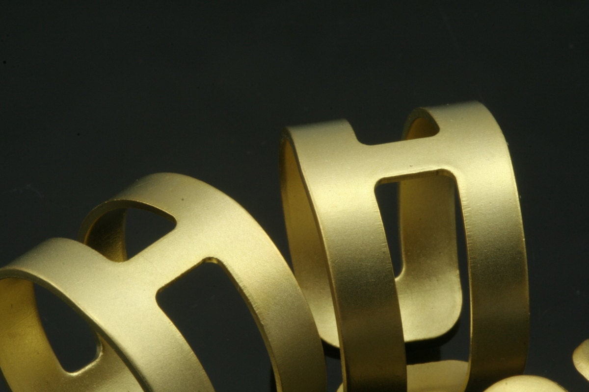 2 pcs 21x14mm (hole 19mmUS 9 1/4 ) gold plated brass knuckles ring 1120G