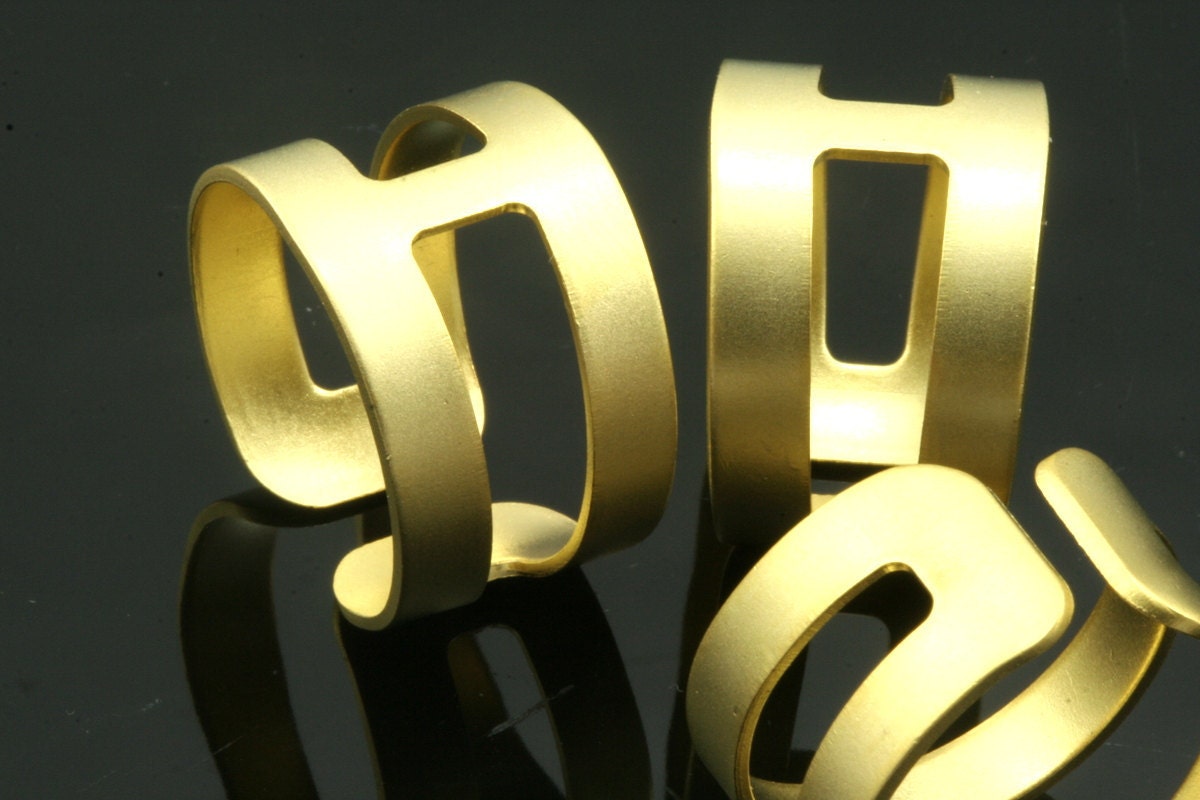 2 pcs 21x14mm (hole 19mmUS 9 1/4 ) gold plated brass knuckles ring 1120G