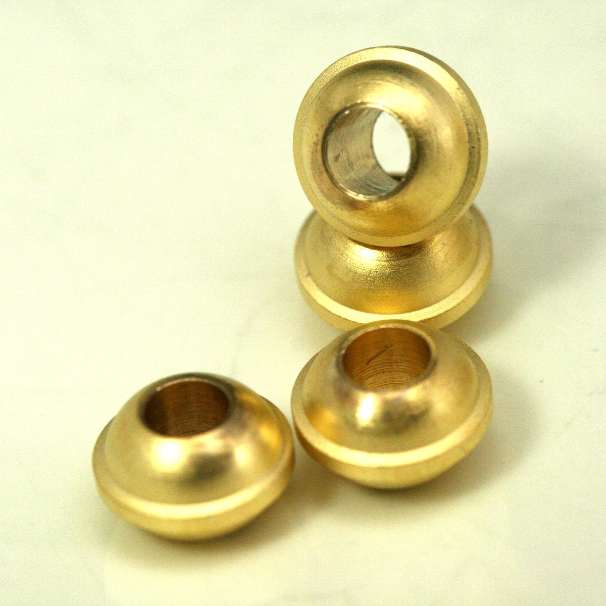 8 pcs 8x5.2mm ( 3.5mm hole) gold plated brass beads bab3.5 665G