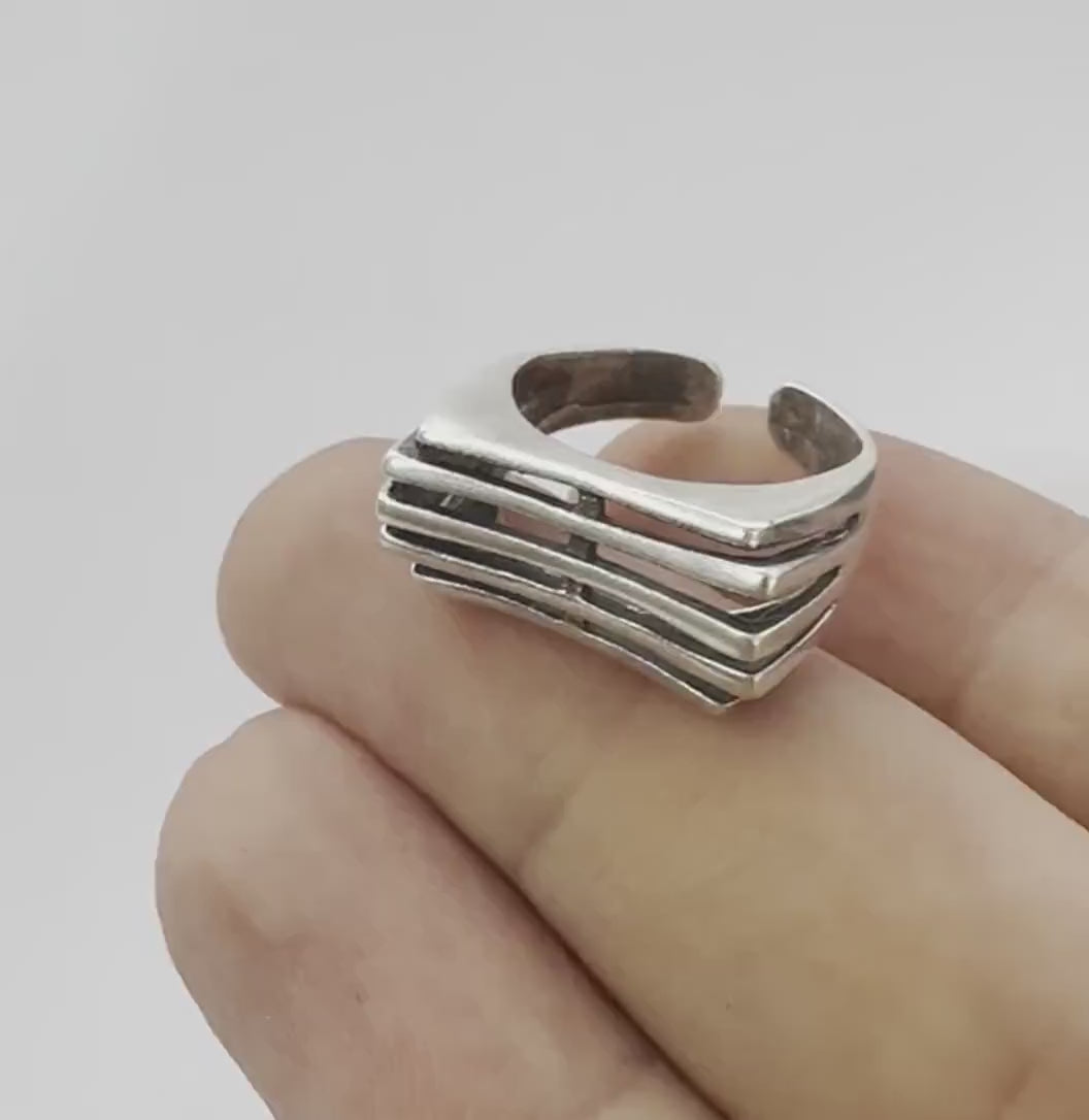 Lines Ring , Adjustable , Raw Brass,Antique Silver Shiny silver, Shiny gold plated Brass (8us) 5357