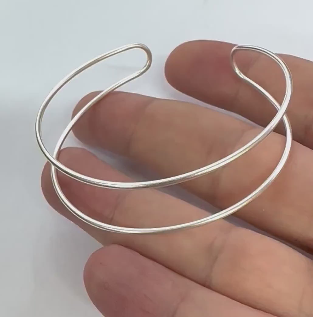 Wire Bracelet, Shiny silver plated brass  S418