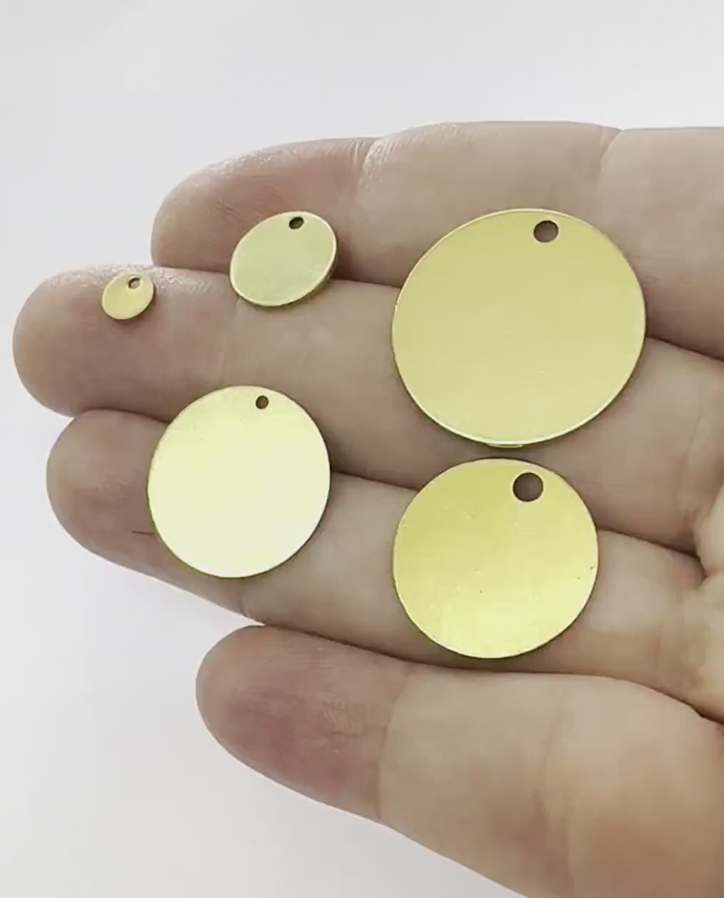 Round Disc Stamping Blanks Thck 0.5, 0.8, 1 1.5mm Dia. 6, 8, 10, 12, 14, 16, 18, 20, 22, 25, 26, 28, 30, 32, 35, 40, 46, 50, 60, 1 hole