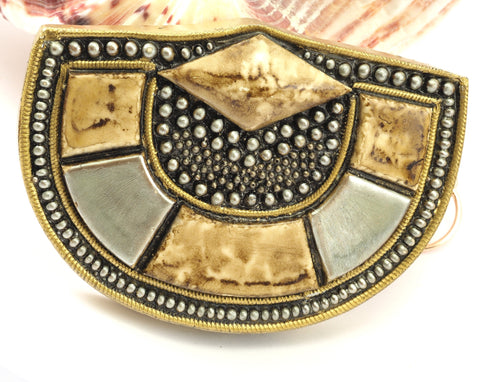 Belt Buckle, Vintage Resin Wall decor 95x65mm limited stock Made in Germany bjk016