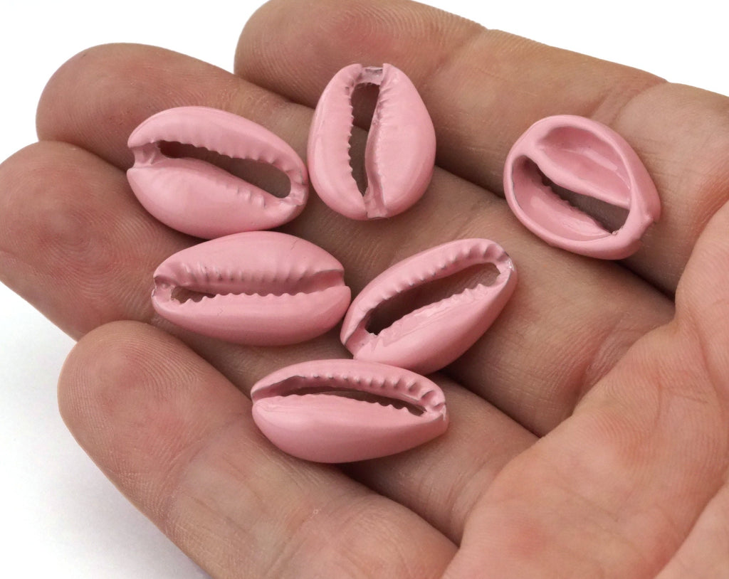 Cowrie shell, Sea shell Pink Painted alloy pendant spacer (20x13mm) 2408