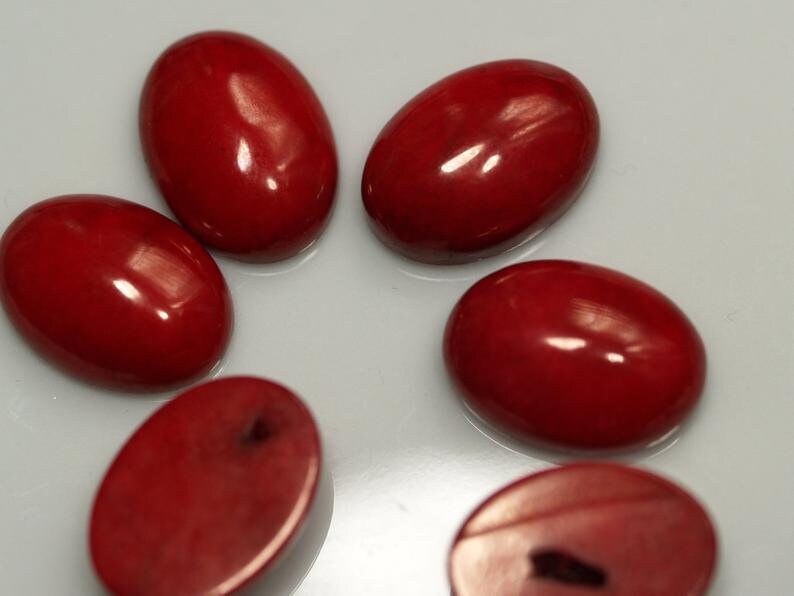 Coral oval cabochon (dyed) 12x16mm - no hole - cab77-01