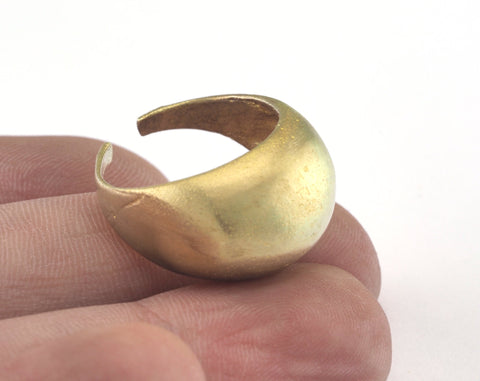 Domed Adjustable Ring (Small) raw Brass (19mm 9US inner size ) Oz3069